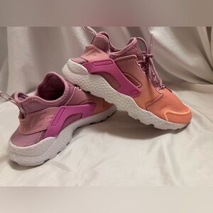 Nike Air Huarache Ultra Run in Orchid/Sunset Glow Ombré Colorway Size 7